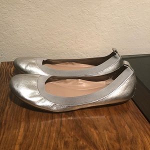 Adorable Silver Banana Republic Flats